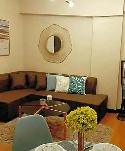 The Lancris Residences, 2 Bedrooms, Bathroom, Living Room, Kitchen And Community Pool 호텔 마닐라